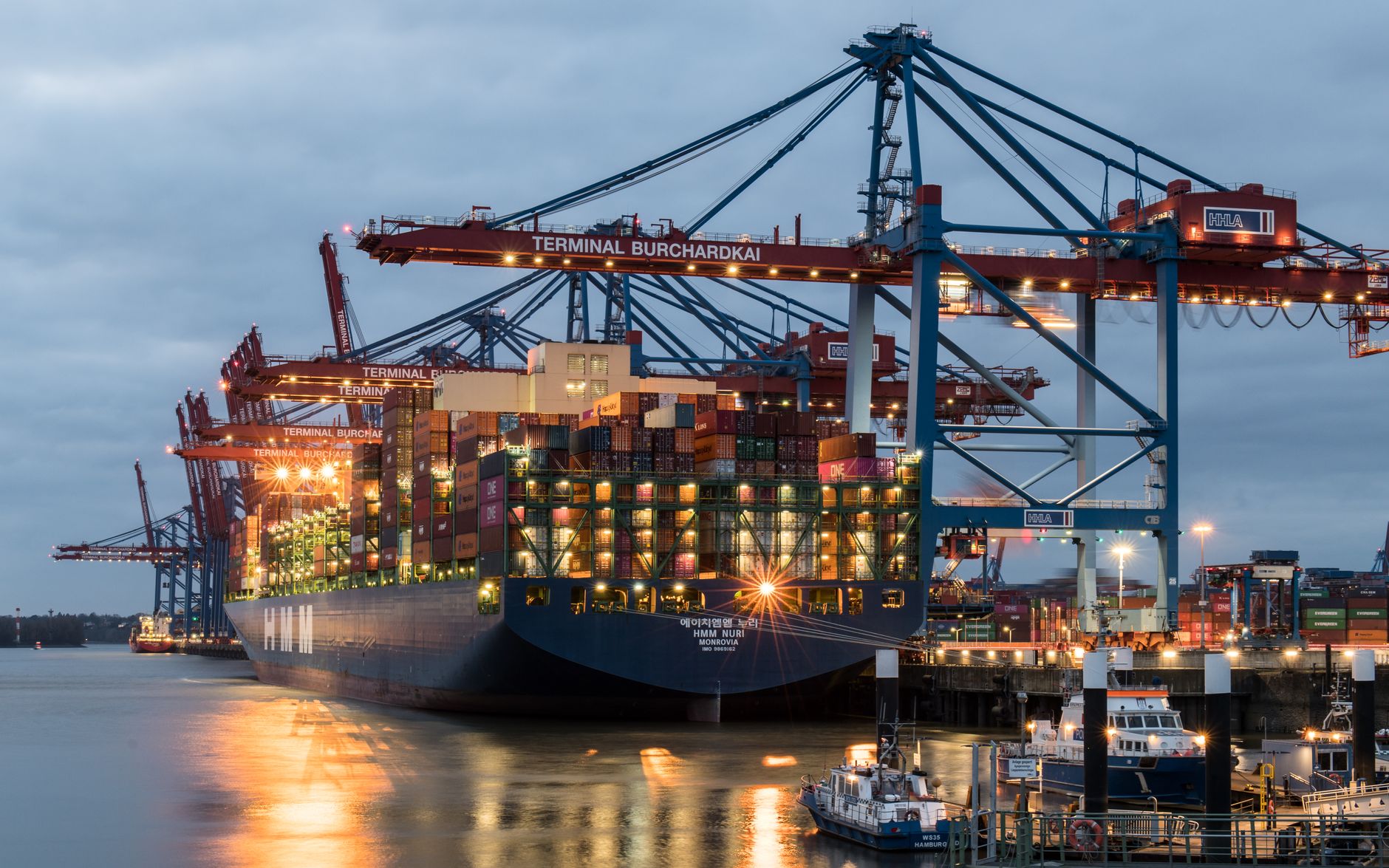 Maritime container port